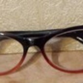 Окуляри для зору.