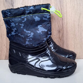 Нові дитячі чобітки, теплі непромокаємі черевики чорні хлопчику, зима демі, р. 31 і 32