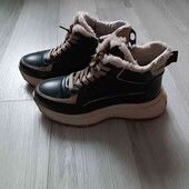 Зимові кросівки 