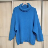 Светр. Виробник Італія