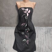 Шикарное платье с открытыми плечами с вышивкой, р.44(евро)