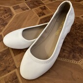 Нові Білі балетки устілка 21,5 см