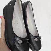 Туфлі в школу нові 35 на 22см