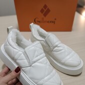 Стильні зимові кросівки з екошкіри на хутрі