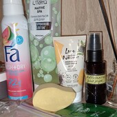 Лот все что на фото. Маска для волос, дезик, крем для лица, гель,соль для ванн, спонж, косметика