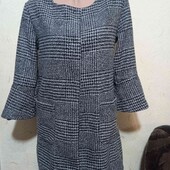 Гарний піджак в грудях 100 см.
