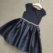 Класне плаття H&M тримає форму 5-7 років