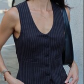 Стильний класичний жіночий жилет, стан нового! ❣️