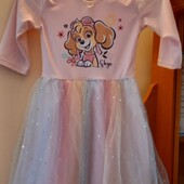 Шикарне плаття на дівчинку 6-7 років