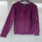 Красивий пухнастий светрик на 8-10 років