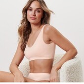 Безшовне бюстьє, чашки на поролоні, від Tchibo (німеччина) розмір 36 евро