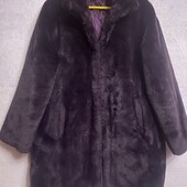 Женская мягусенькая шубка автоледи ,цвет баклажан , состояние новой