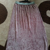 Спідничка нарядна просто суперова..колір пудра
