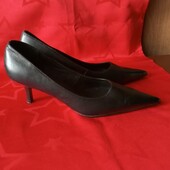 Офис !!!Туфли женские Италия р 39-40(25,5)натуральная кожа