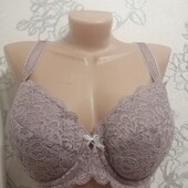 Красивий бюстгальтер на кісточках 38D = 80D Не ношений!