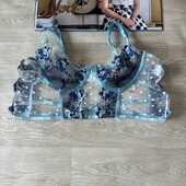 Красивый кружевной бюстгальтер 100с