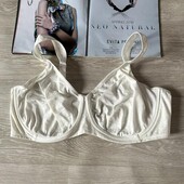 гладкий белый бюстгальтер 90д