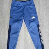 The north face брендовые теплые спортивные штаны на рост 122 см нюанс