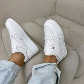 Натуральна шкіра.Стильні і зручні кросівки в стилі Reebok.р.38 маломір