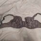 бюстгальтер