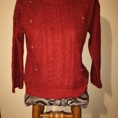 Тепла коротка кофта оверсайз з бусинками.