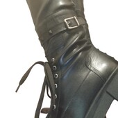 Стильні чорні ботфорти