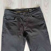 Джинси скіні чорного кольору