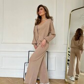 Женский брючный костюм тройка