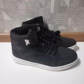 Мужские ботинки,удобные,практичные,на ноге смотрятся супер, размер ,,41,,42,,43,44,45