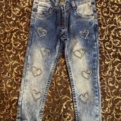 Турецькі нові джинси на 2-3 роки.