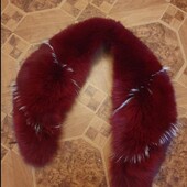 Натур пишний бордово червоний з білим воротнік