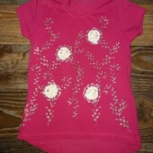 Шикарная футболочка на девочку р.104/110