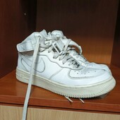 Натуральна кожа.Оригинал Найк Форс)Розмер 38