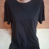 Фірмова футболочка унісекс,розмір М/L