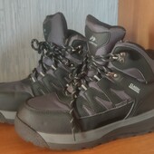 Зимові чоботи,устілка 24 см.Стан нових.