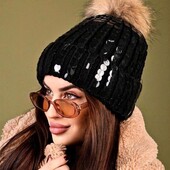 ❤️Зимняя тепла шапка на меху размер универсальный плотна очень тепла прикрашена пайетками черными❤️
