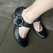 Tamaris. Кожаные снаружи и внутри туфли на липучках 38 р