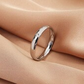 Каблучка нержавіюча сталь 18розмір в сріблі