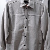 Дуже тепла сорочка, як шерстяна. Розмір М, в дуже гарному стані.