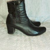 Распродажа!!! Деми ботиночки, натуральная кожа,в новом состоянии.Утеплены флисом. Описание,замеры.