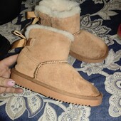 Lily &dan uk13 натуральні якісні угги дуже теплі пісочного кольору