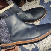 Clarks uk13 F / 32p. Гарні Челсі зі шкіри з блисками