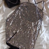 Коктейльна сукня у сріблясті паєтки, дуже ефектна