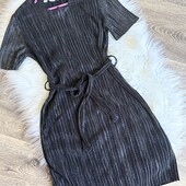 Чорна плісирована сукня з поясом, 9-10 років