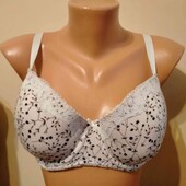 бюстгальтер 32 F, чашка 25 см
