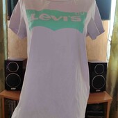 Лот 12.Футболочки Levi's,2 шт,стан нових.
