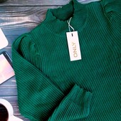 М'який джемпер красивого зеленого кольору від only – колекція 2024 рік
