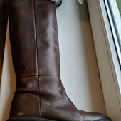 Стильные кожаные демисезонные сапоги zara. разм. 39 (25 см)