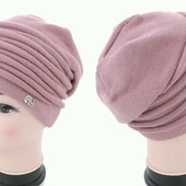 Красивая теплая шапочка на флисе с защипом