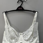 273. Бюстгальтер мереживний 70Е